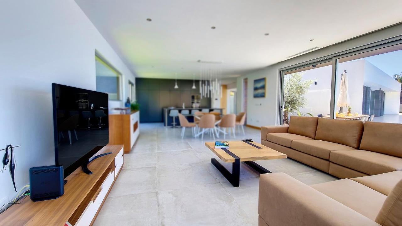 Villa Blue Horizon By Lovelystay Tabua  Exterior foto